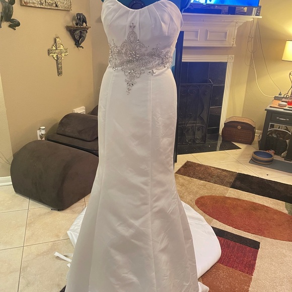 LAST MARKDOWN!Beautiful wedding dress by Anjali - Picture 1 of 13